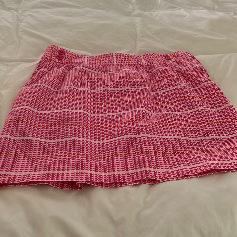 Vineyard vines pink skirt